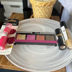 REVLON SUMMER FUN 4 pcs Eyes & Lips $20